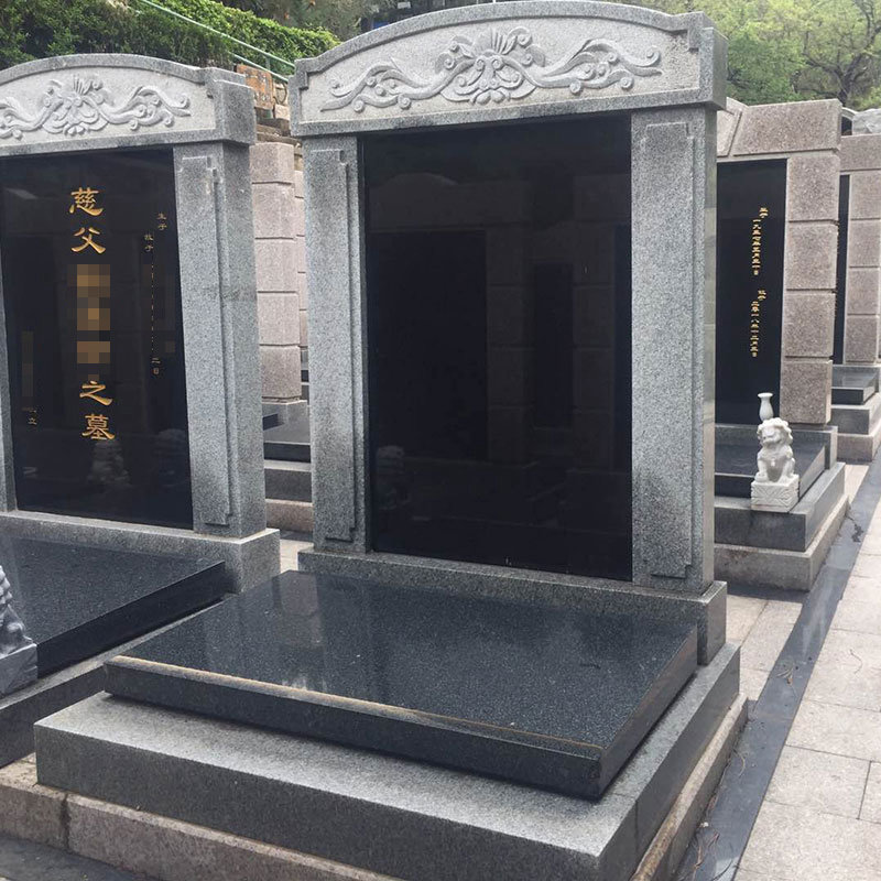 凤凰山陵园立碑