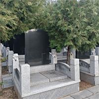 九龙山陵园立碑